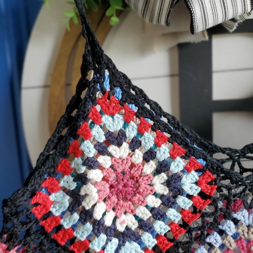 Crochet Colorblock Cami Tops - Picture 4 of 5
